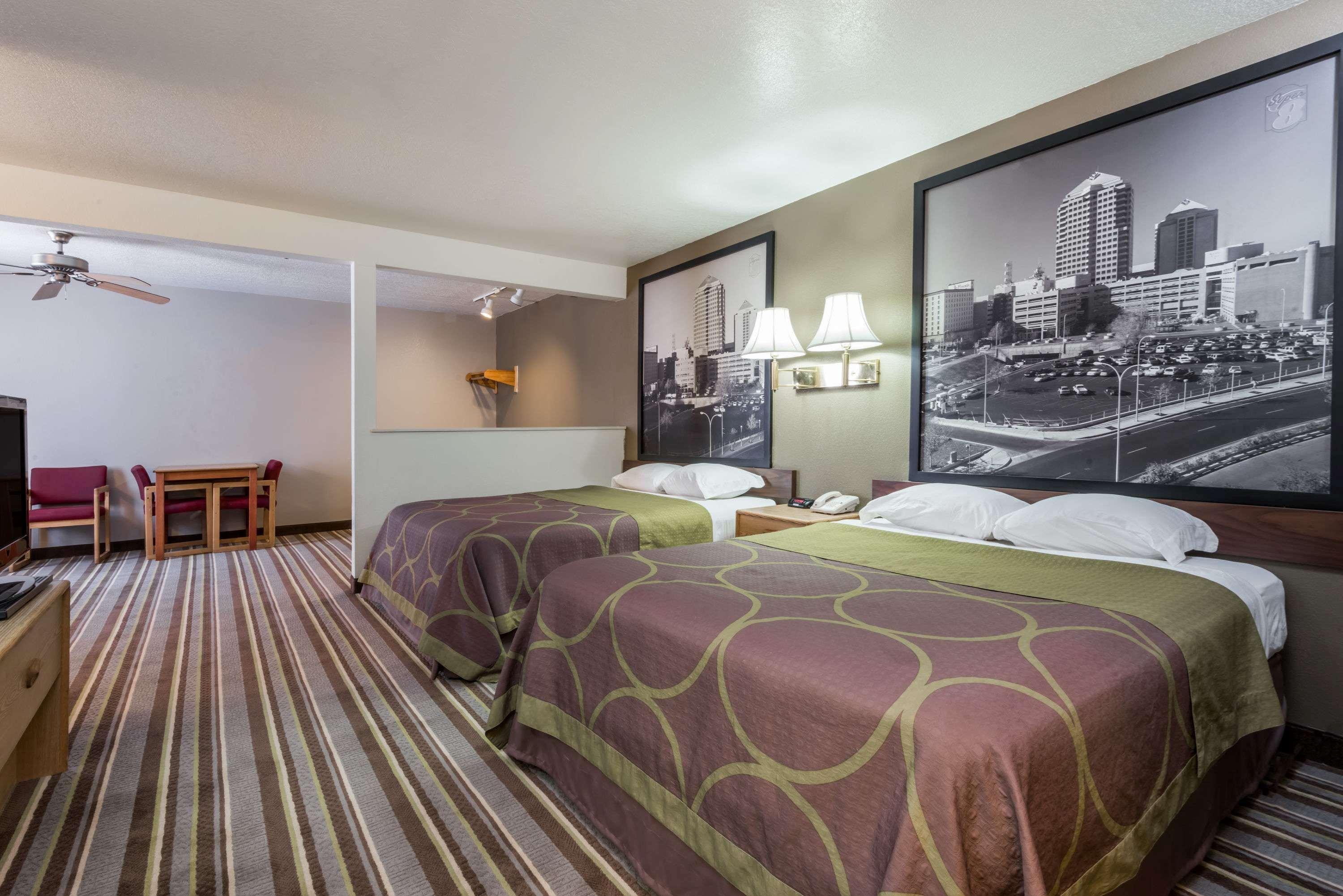 Super 8 By Wyndham Bernalillo Hotel Exterior foto