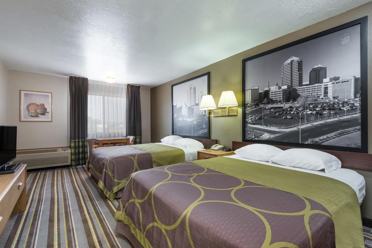 Super 8 By Wyndham Bernalillo Hotel Exterior foto