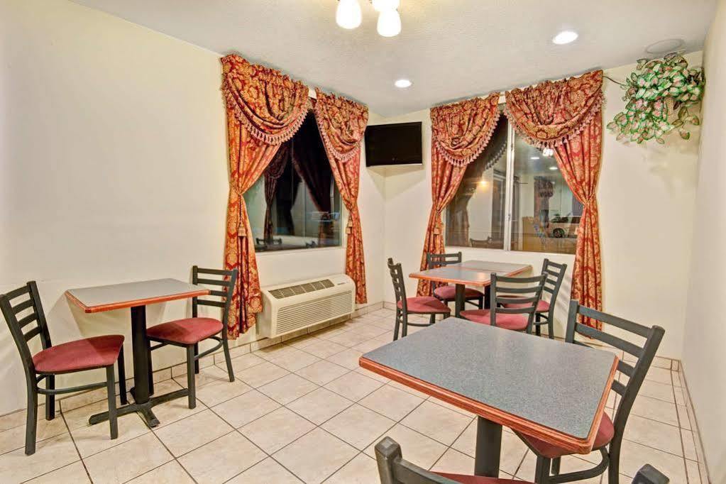 Super 8 By Wyndham Bernalillo Hotel Exterior foto