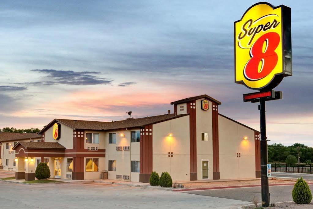 Super 8 By Wyndham Bernalillo Hotel Exterior foto